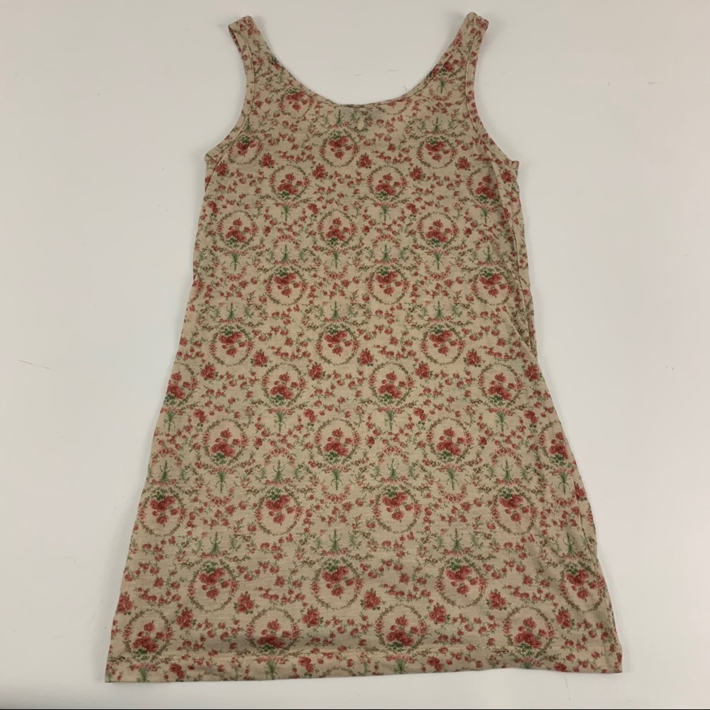 TOPSHOP Floral Tank Top. E4 - Picture 4 of 6